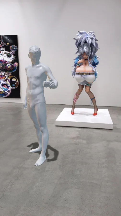 An augmented reality version of the statue at the Marciano Art Foundation in Los Angeles 