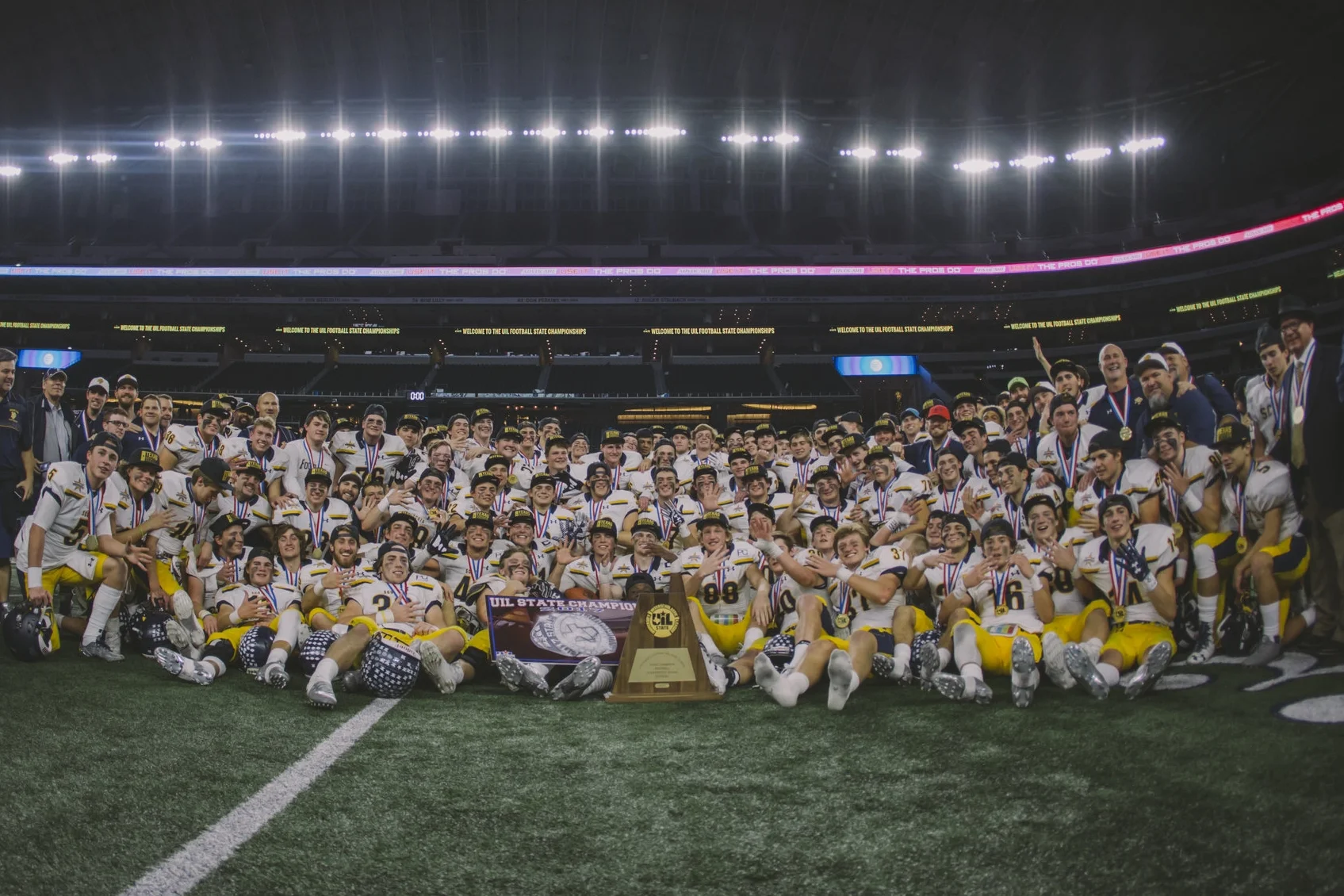 On the road with 5A Division 1 reigning champs Highland Park - Round 6 - The State Championship