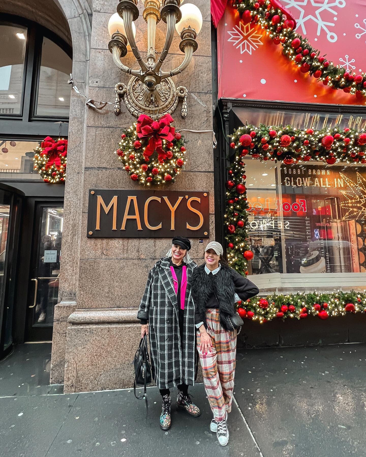 i took december off IG and never got around to sharing pics from my trip to NYC with Blake&rsquo;s mama. we did all the holiday things and saw Mariah Carey perform her Christmas special. i grew up listening to Mariah&rsquo;s Christmas album with my m