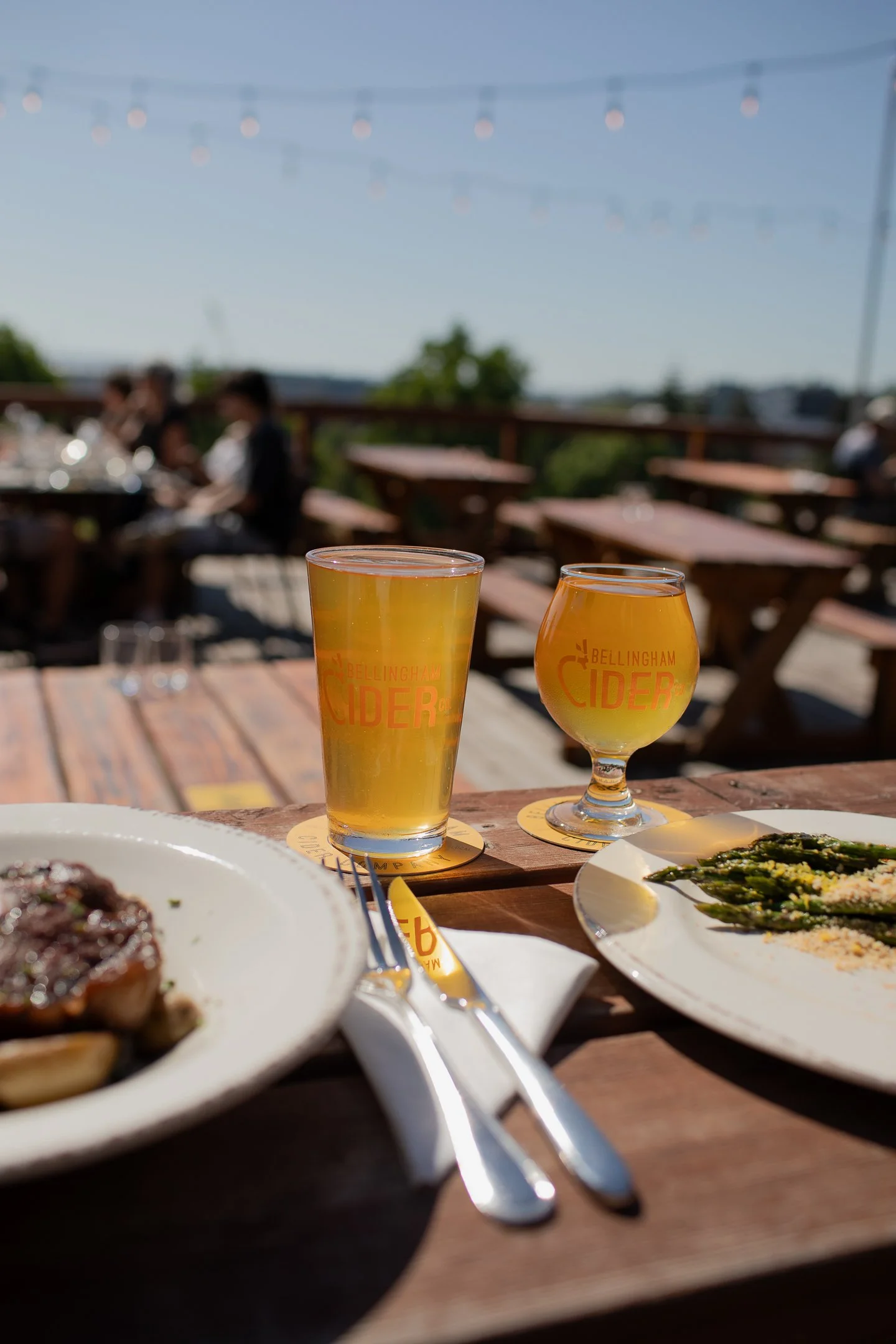 NewYorkSteak&GrilledAsparagus_POGCiders_Patio-3.jpg