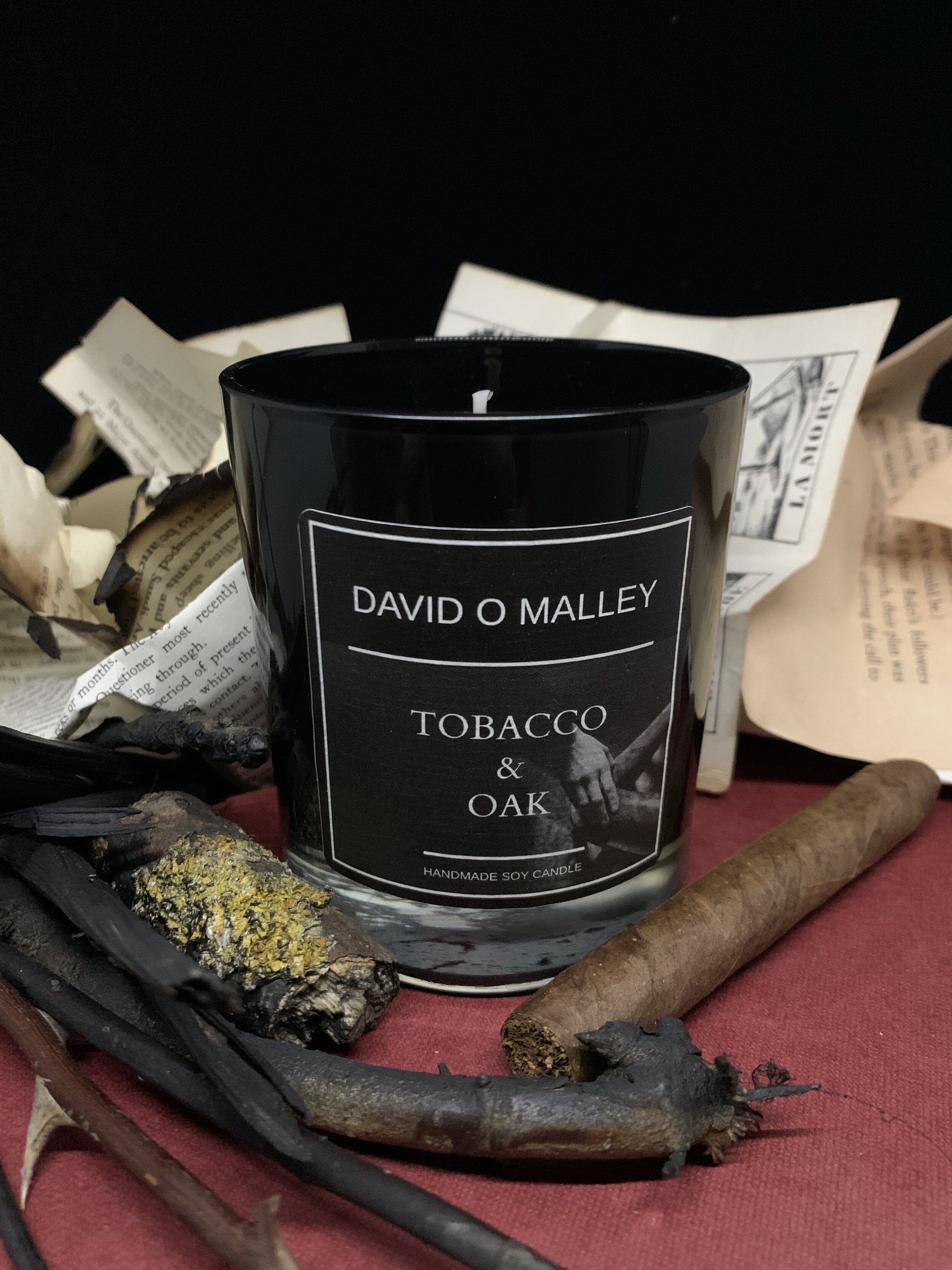 TOBACCO &amp; OAK CANDLE (LARGE)