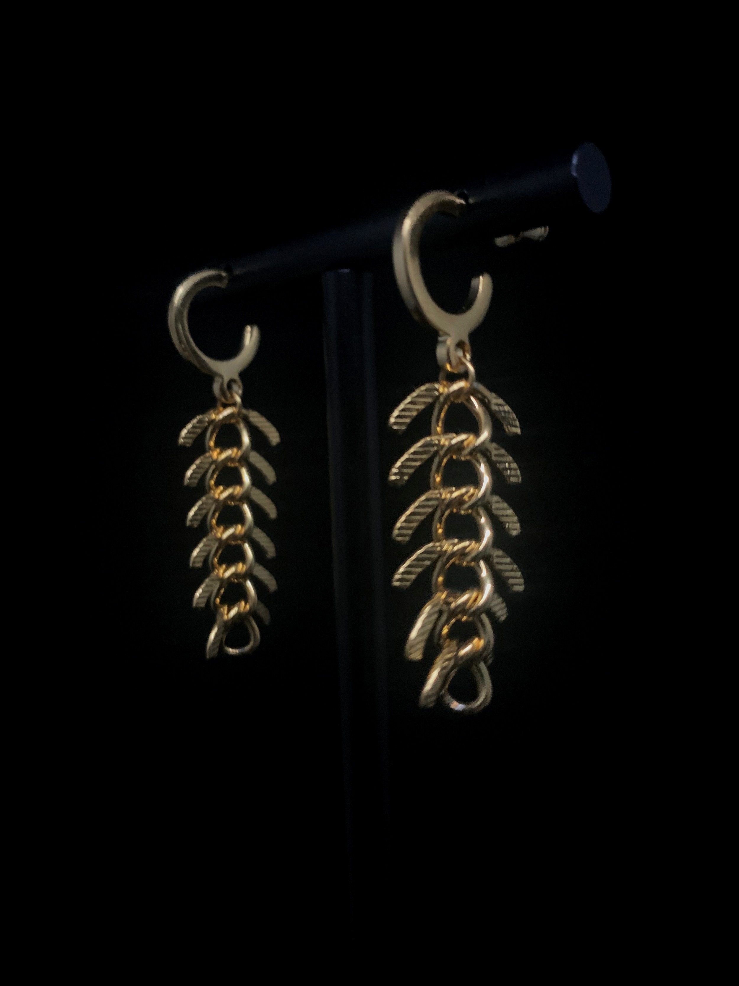 fishbone+earrings+short+1.jpg