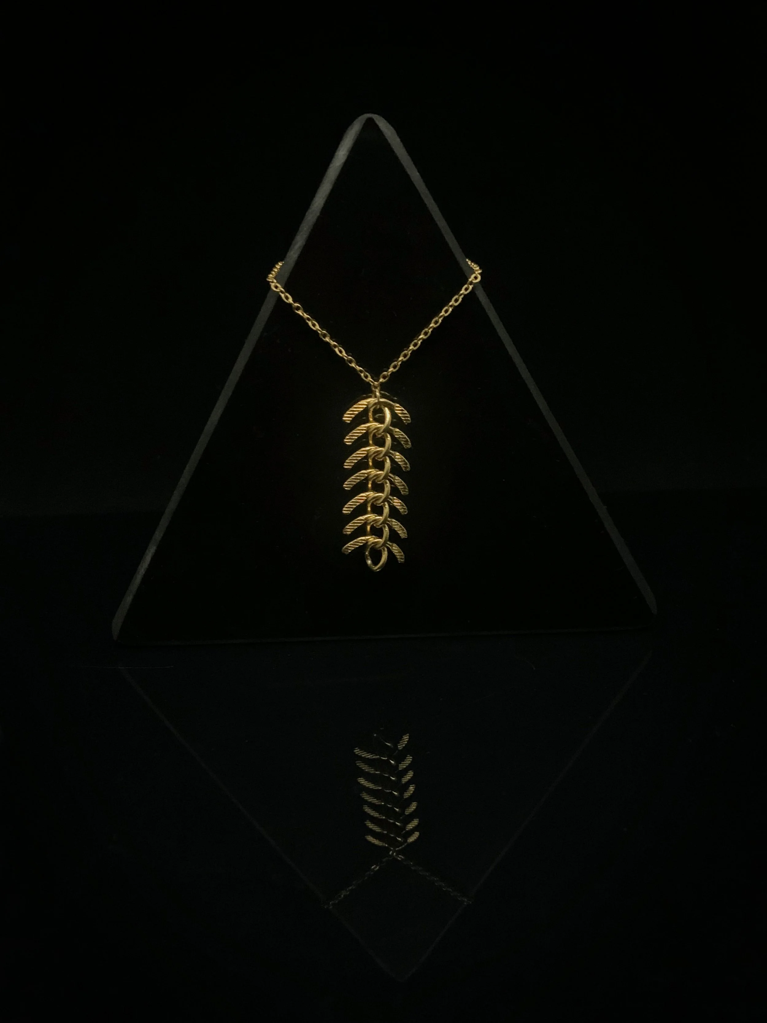 fishbone necklace 1.jpg