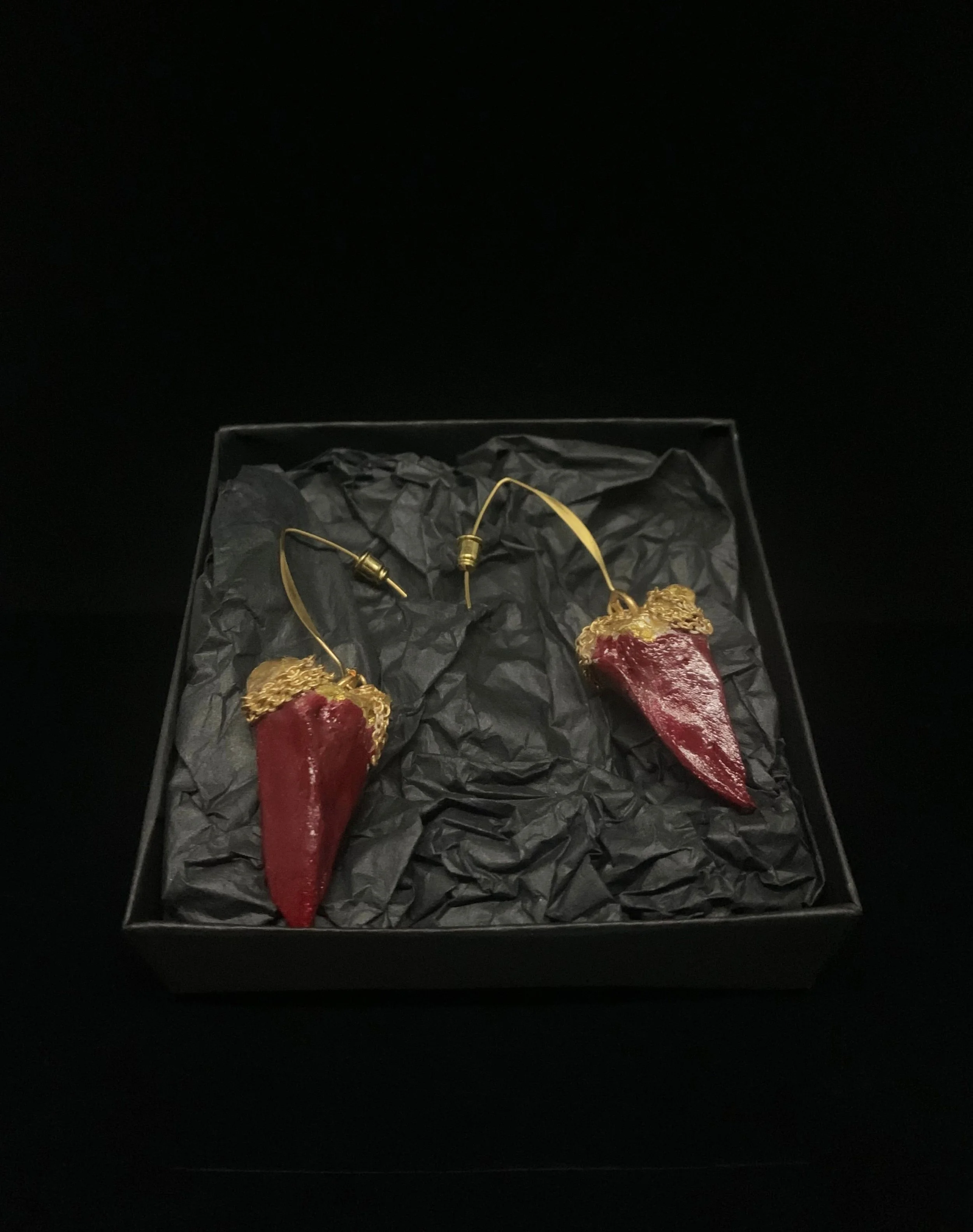 sharktooth red large 3.jpg