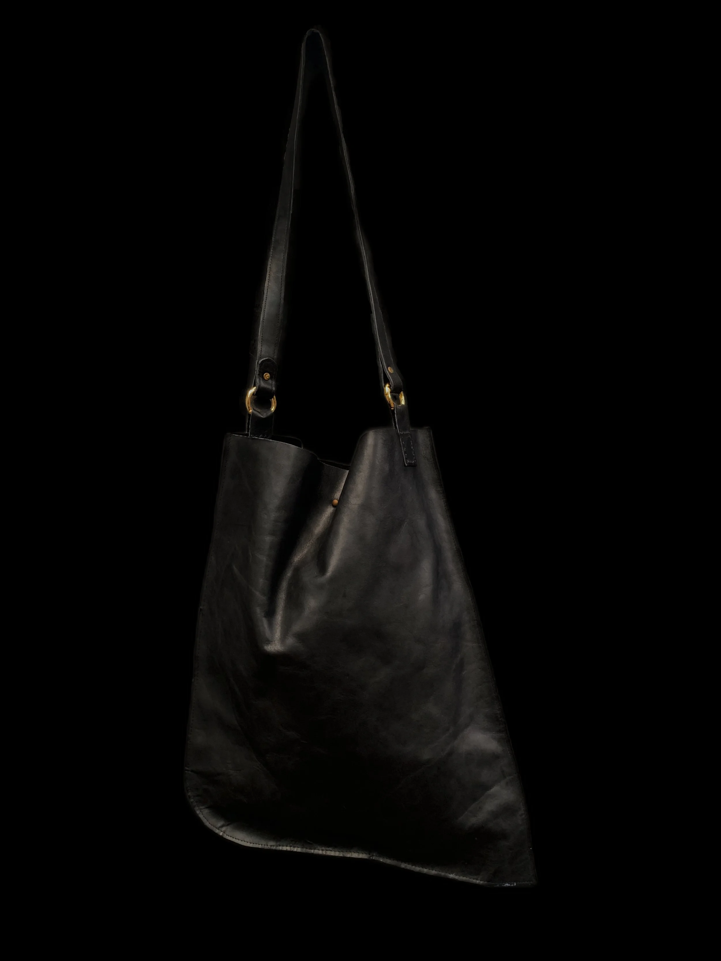 CLOAK-AND-DAGGER BAG