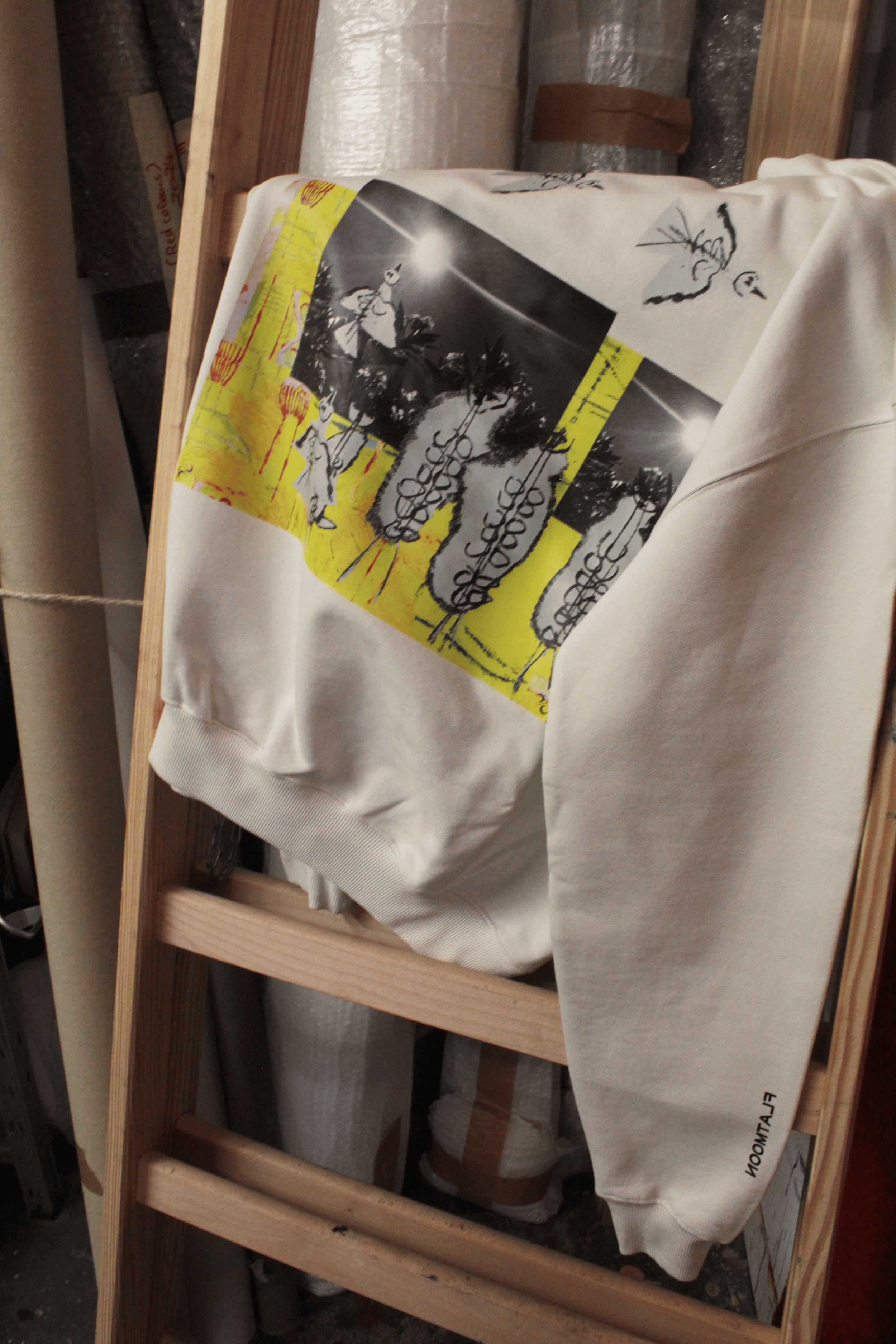 FLATMOON.2025.sweater12.png