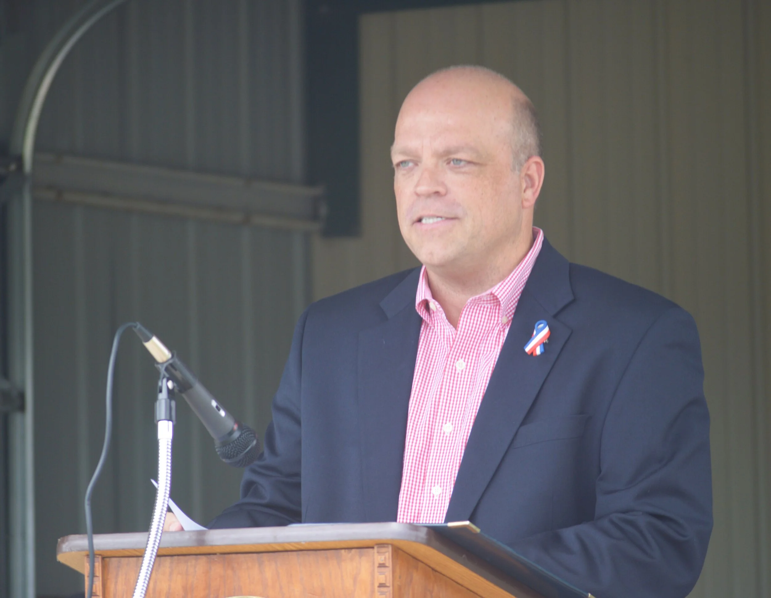 Rooney puts down roots in fast growing Mustang