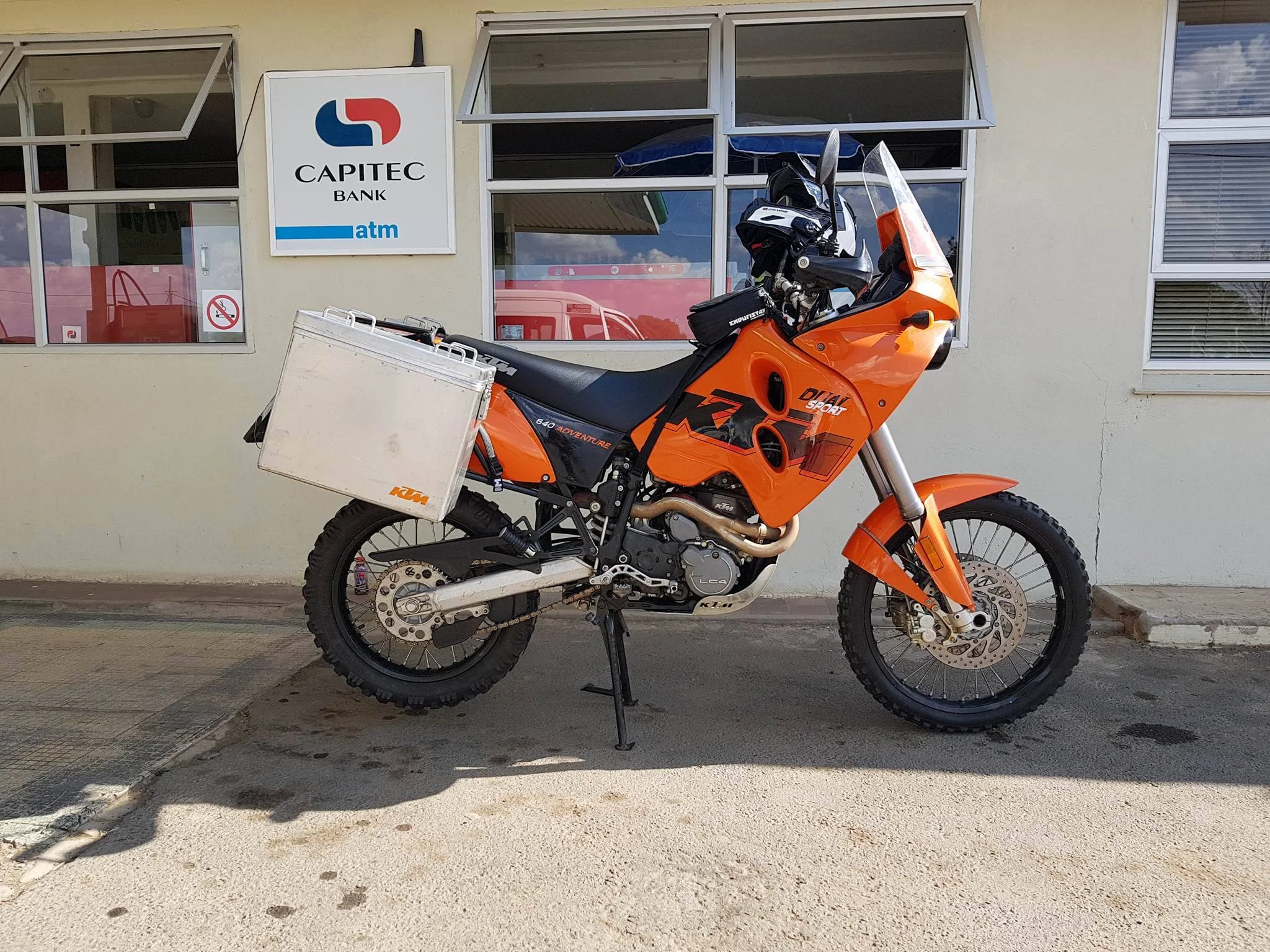 KTM640 — Chasing Borders