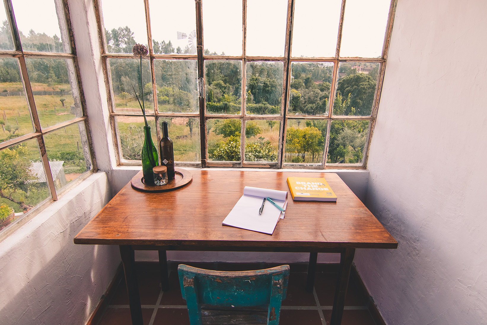 sunroom_desk_72.jpg