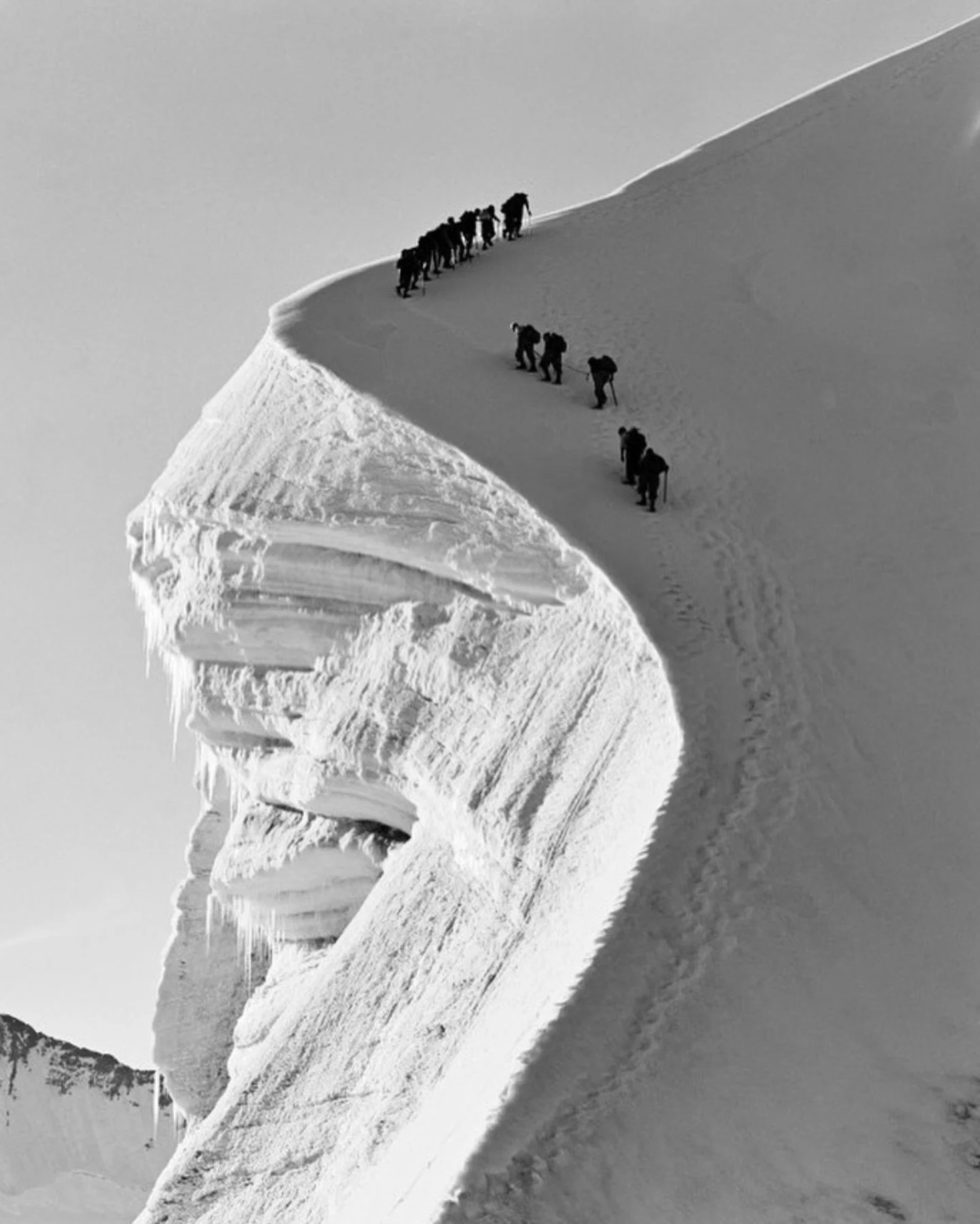 One step at a time.

#mountain #switzerland #relaxayvoo #siscc25 #winterhike