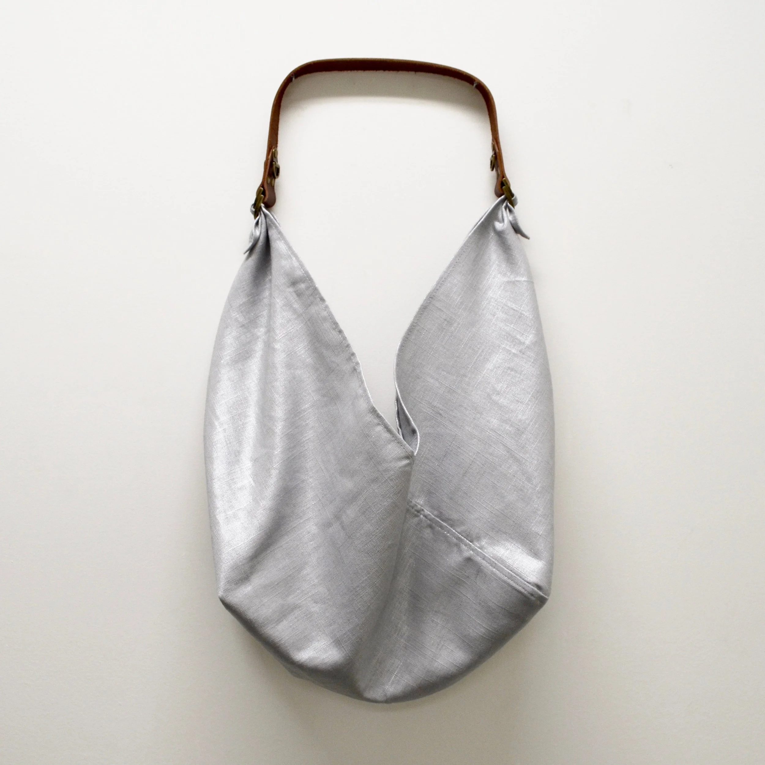 small bag w/ handle - metallics