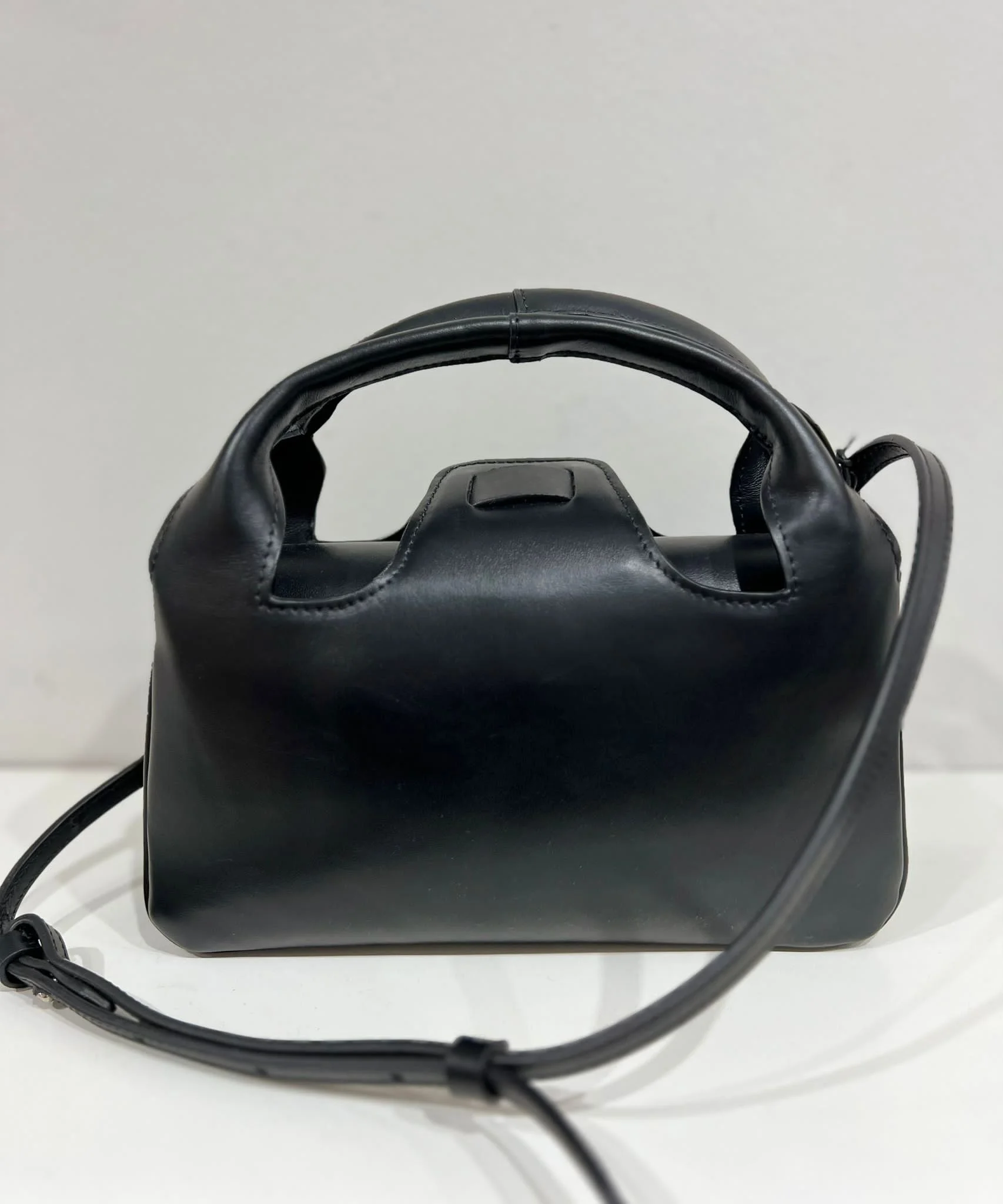Leather stylish handbag