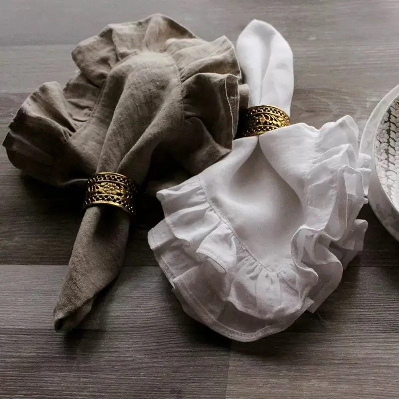 Linen serving napkins
