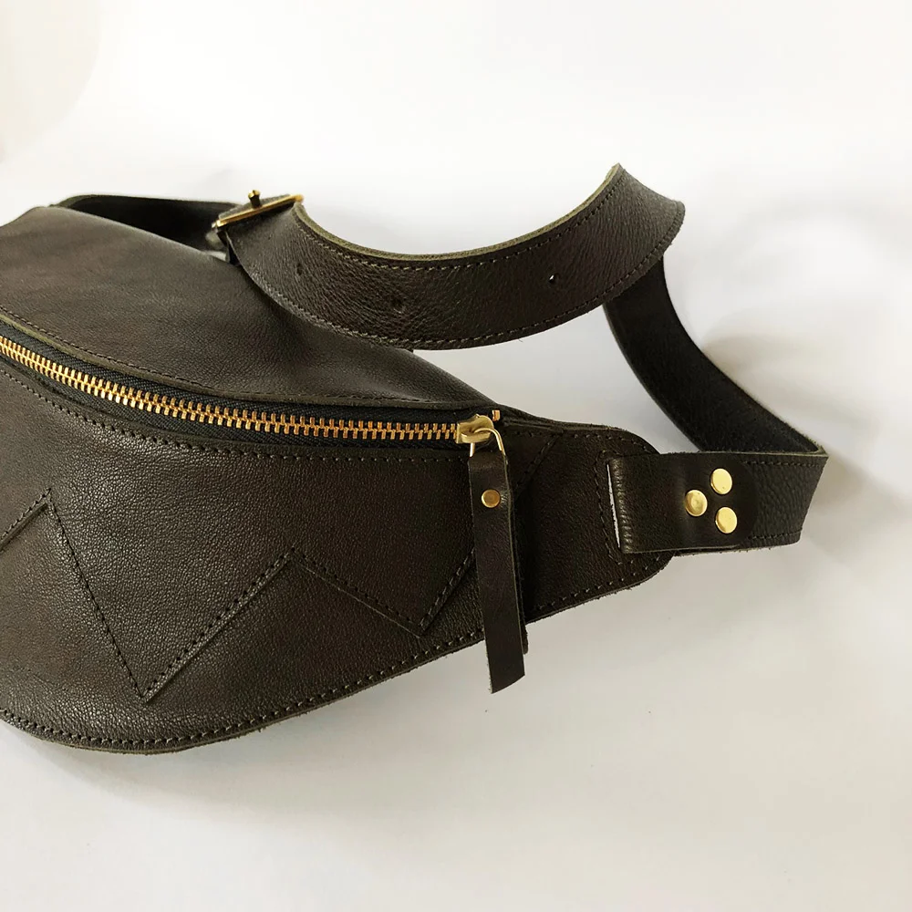 ZIG ZAG FANNYPACK_MUDBROWN_SIDE.jpg