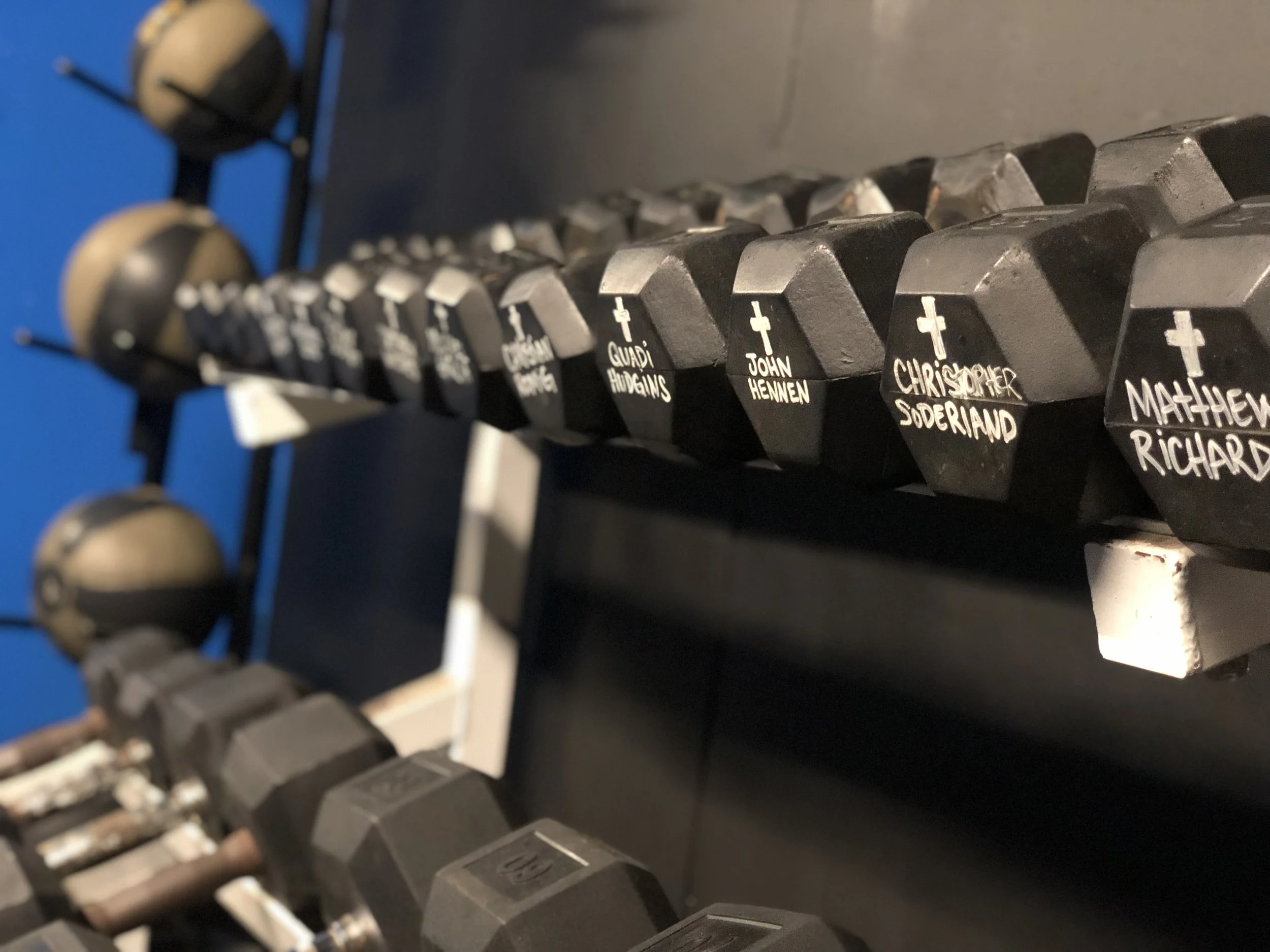 foxhole-memorial-weights-dragoon.jpg