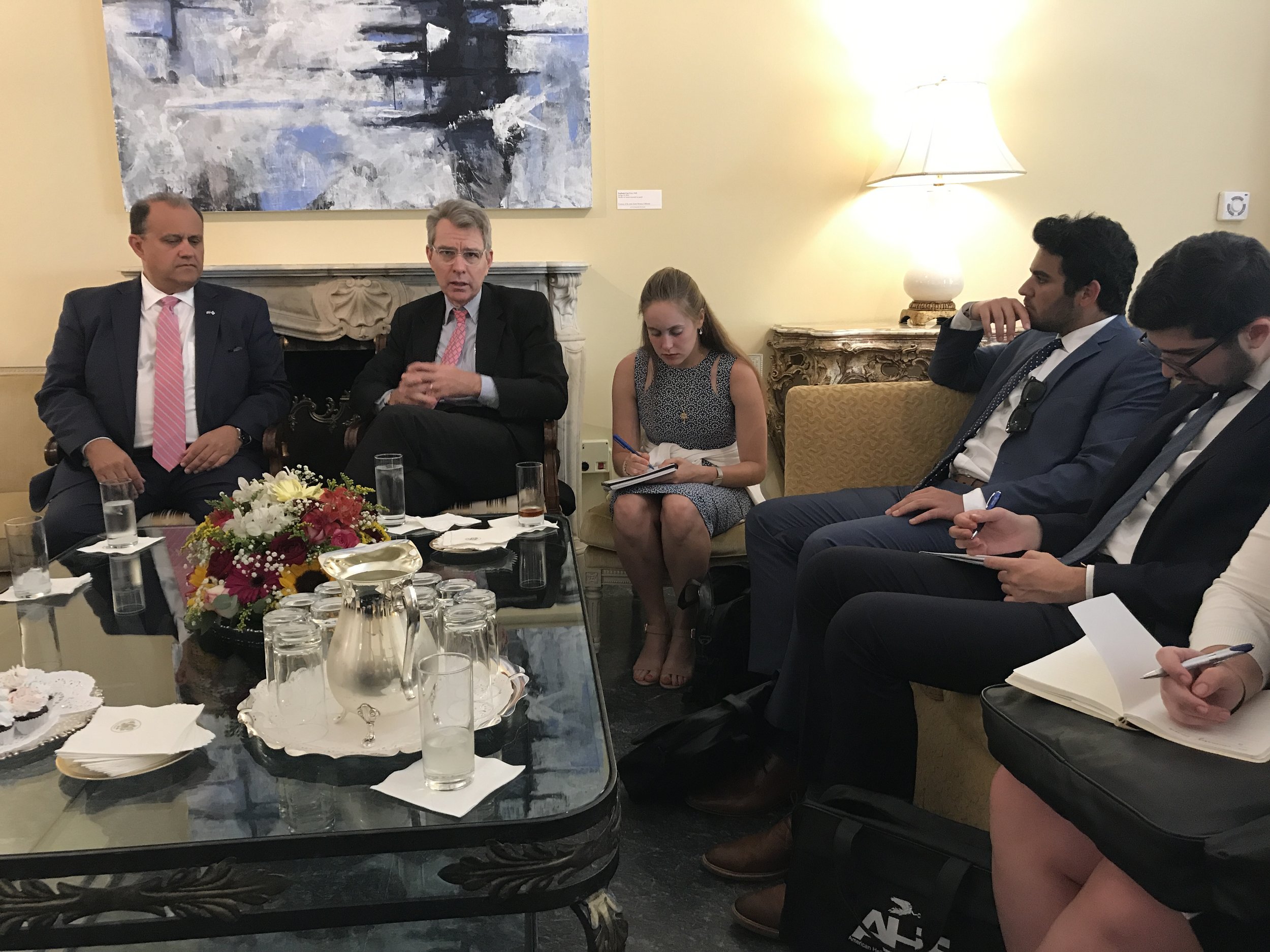  U.S. Ambassador to Greece, Geoffrey Pyatt welcomes students to his residence for a briefing on U.S. interests and initiatives in Greece. 