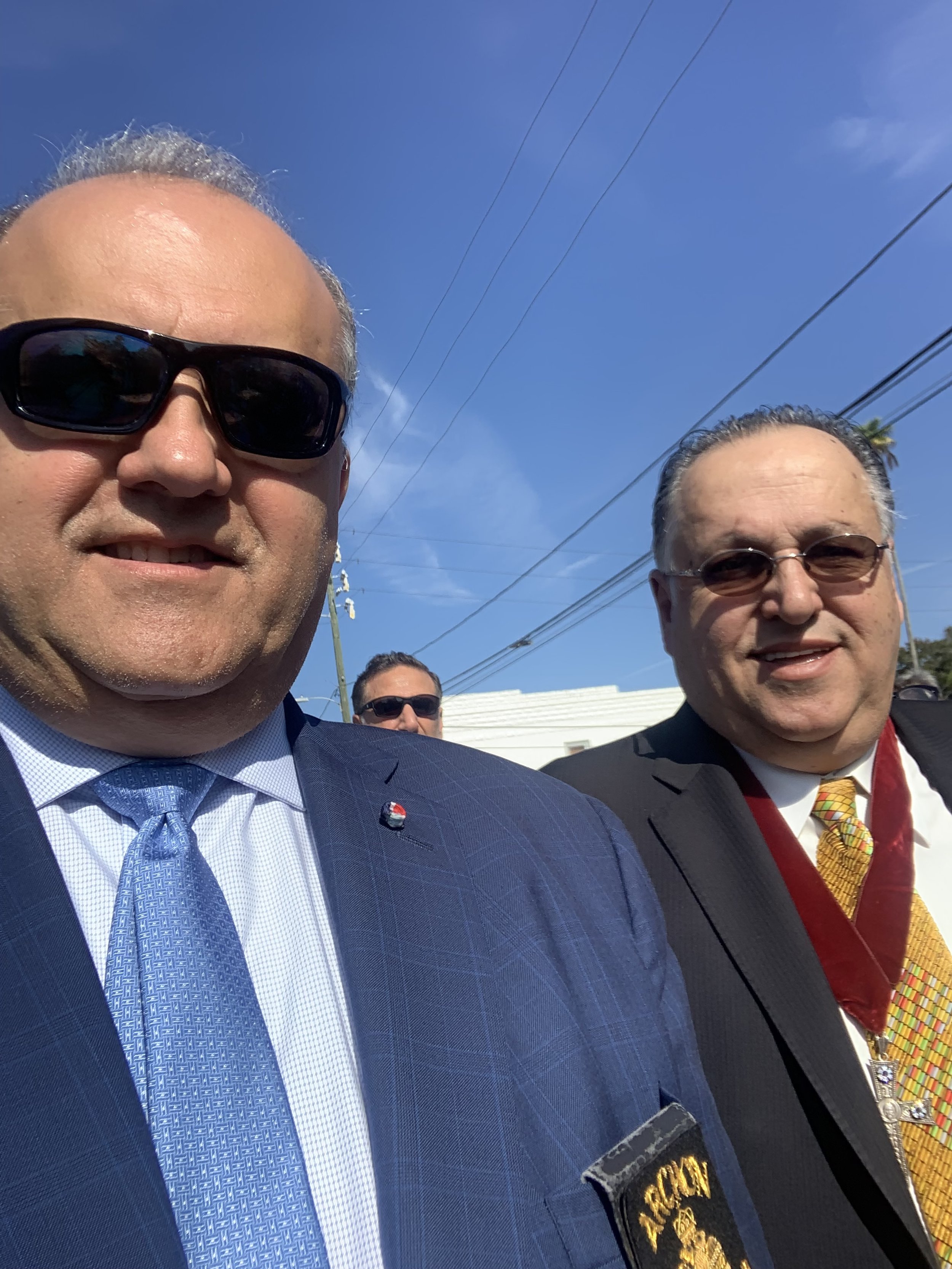  (L-R) Larigakis with AHEPA Supreme President Savas Tsivicos 