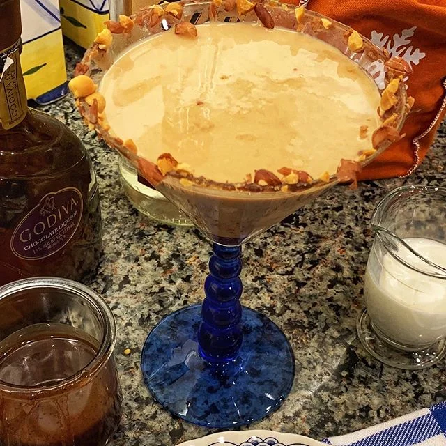 Salted caramel chocolate martini #saltedcaramelchocolatemartini #saltedcaramel #saltedcaramelchocolate #titosvodka #godivachocolate #crownroyalsaltedcaramel #relax #girliemartini #chill #unwind #urbandarmhouse #boldfoodstyling