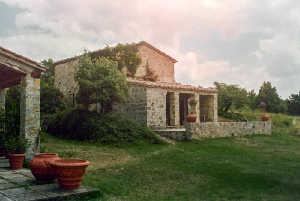 Tuscan villa.jpg