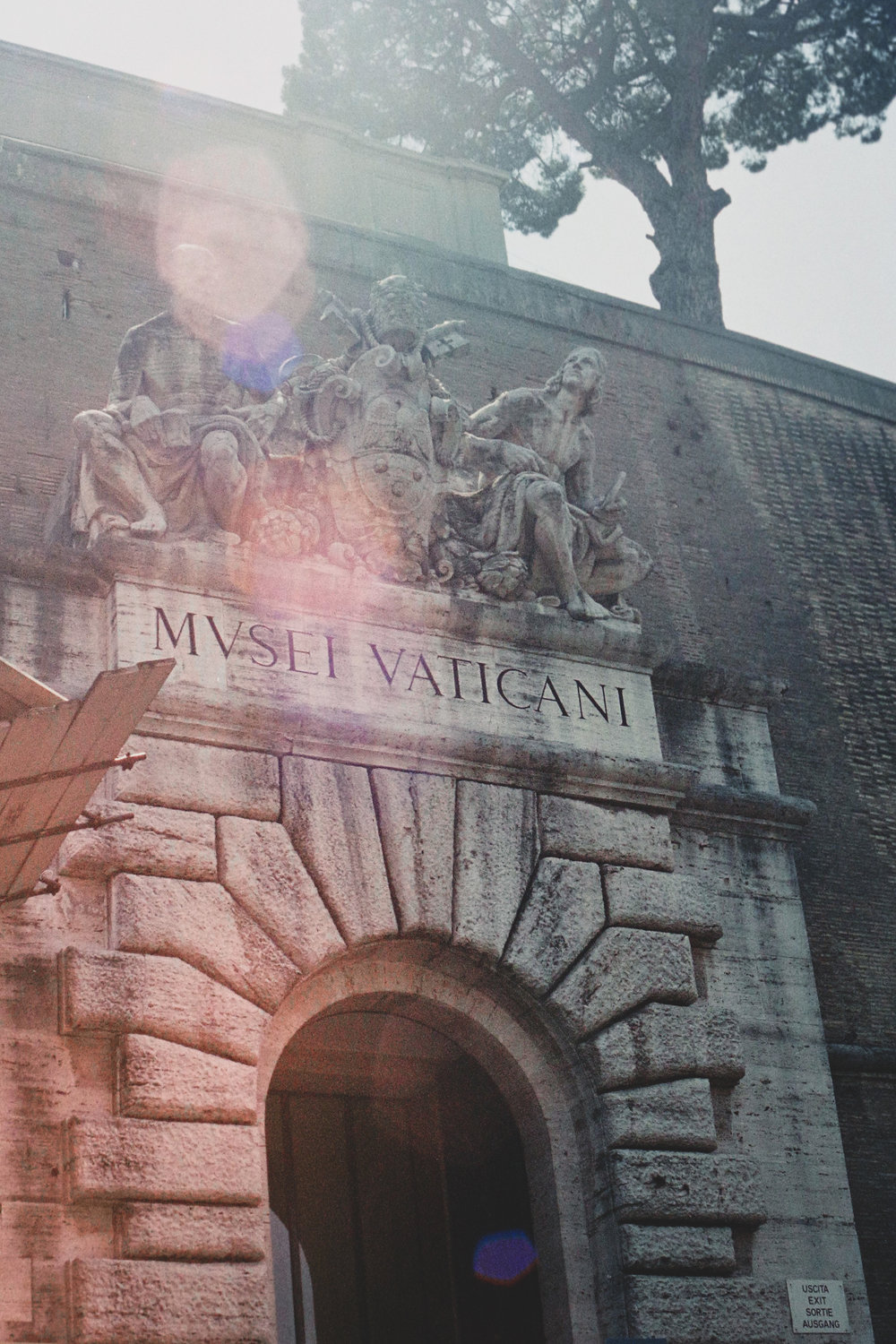 Vatican gate.jpg