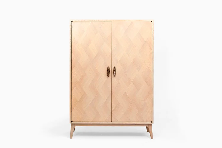 Afonso | High Cabinet