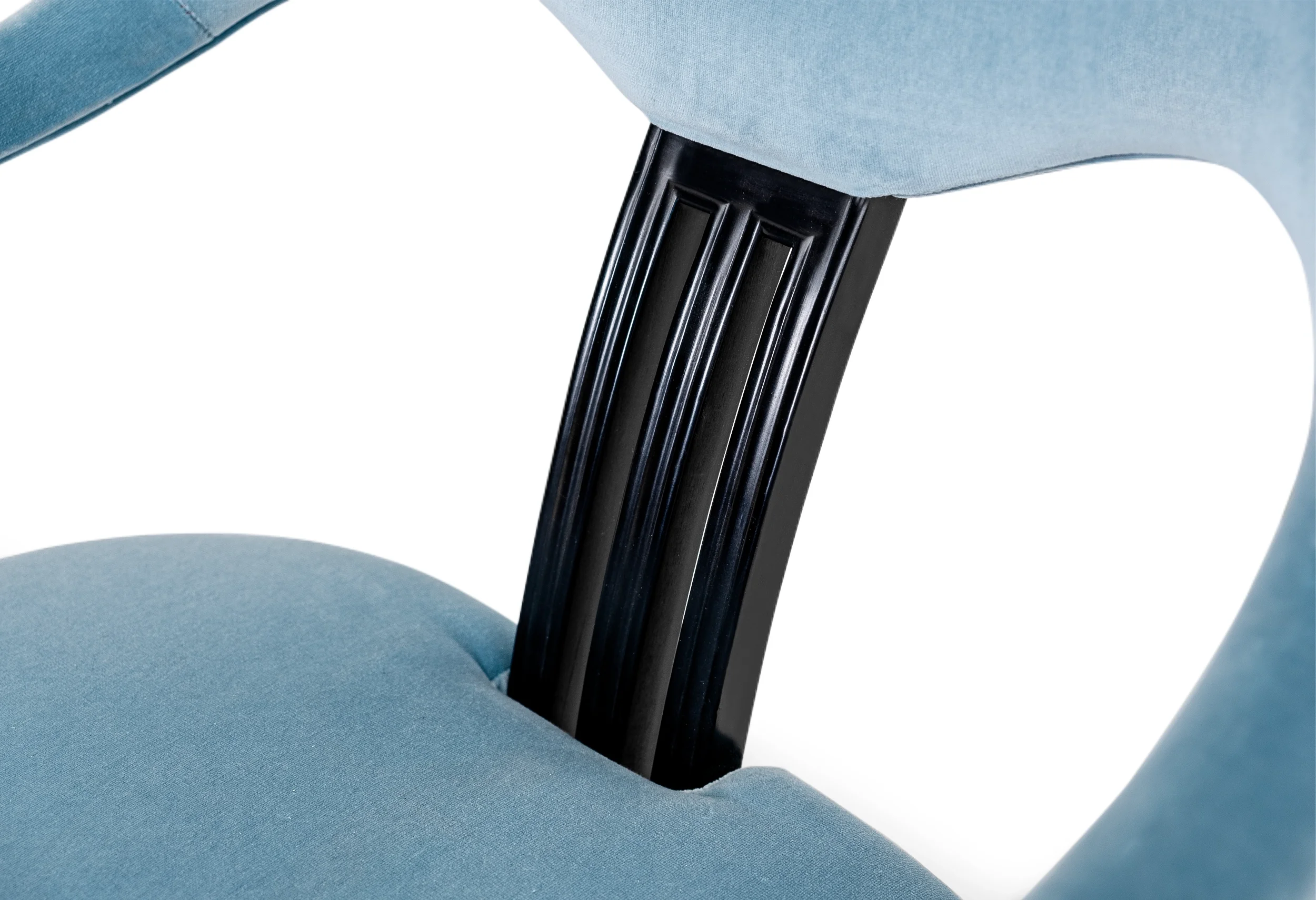 Matilde-chair-larforma-04.webp