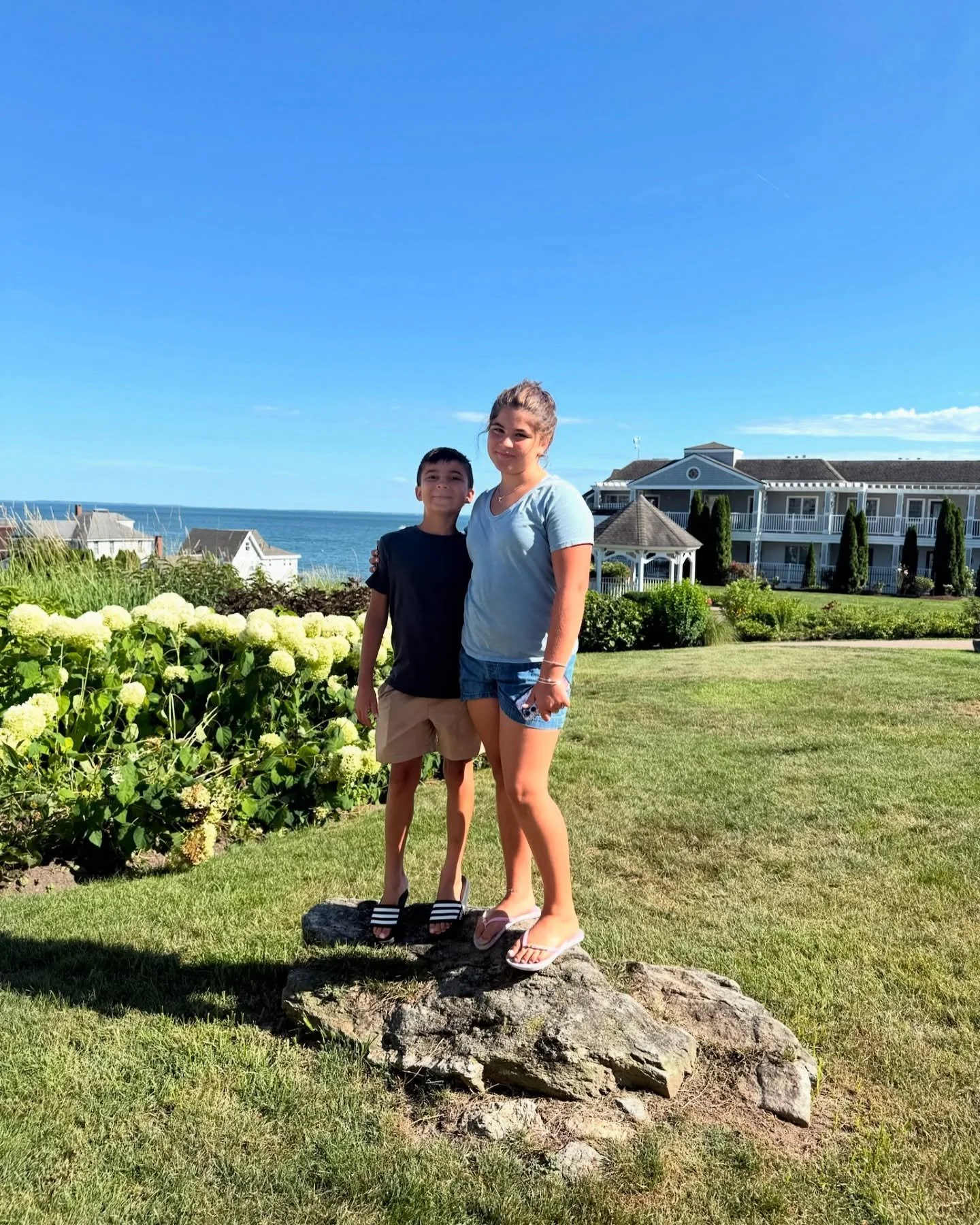 Just what we needed 🐚🌊🌞🏖️

#ctshore #eastcoast #eastcoastsummer #familyvaca #familytime #beachday