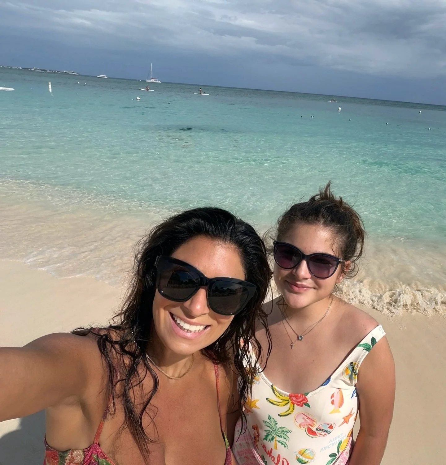 first few days in paradise 🌴