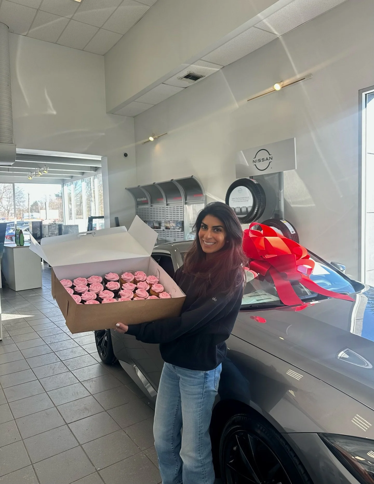 Feeling extra loved ❤️🧁

So grateful for the best team for celebrating my birthday a few days early with cupcakes from @cerratospastryshop before I head to NADA next week.