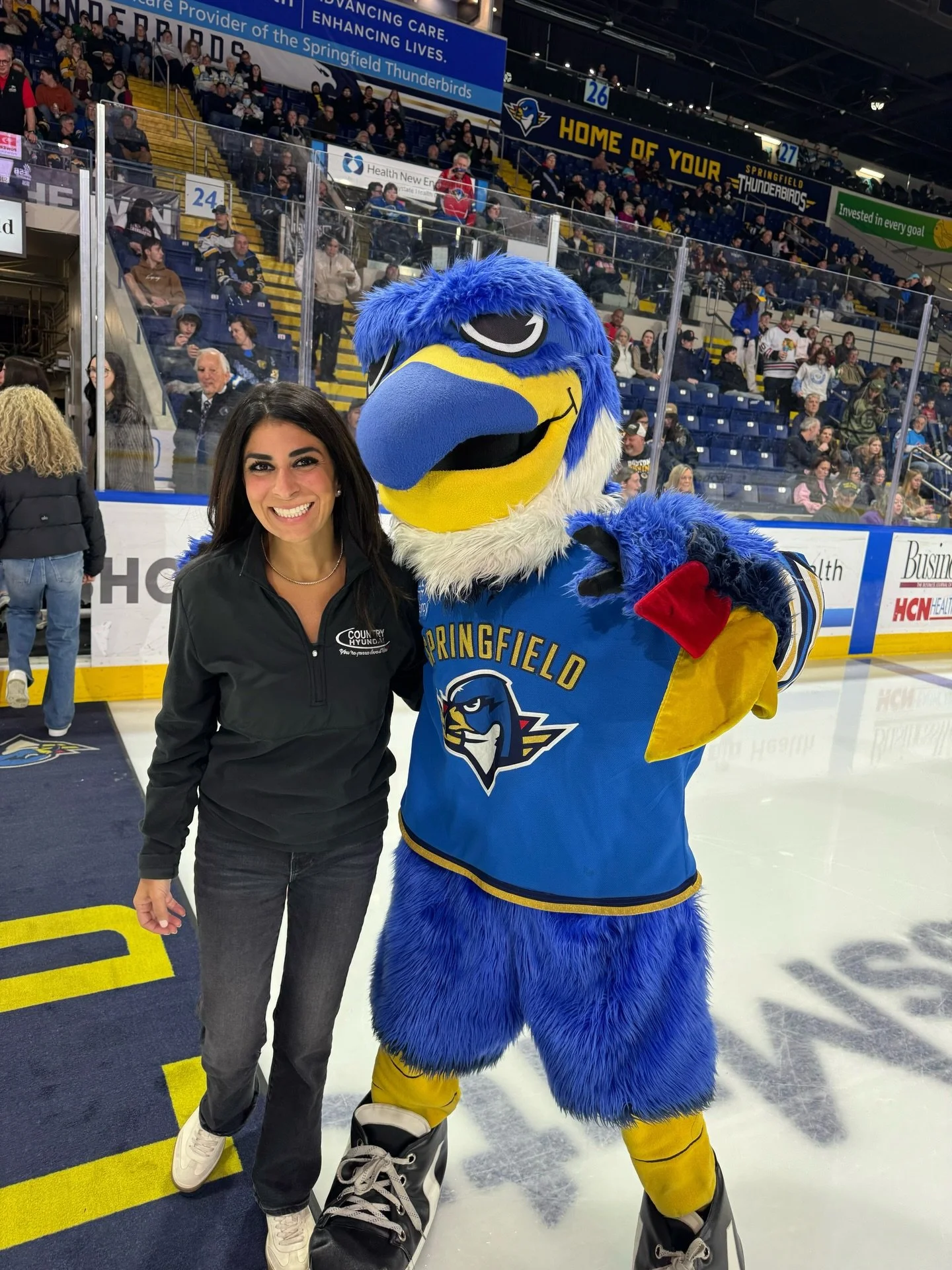What a night teaming up with @countryhyundai and the @thunderbirdsahl ! 🏒

We had the honor of doing the ceremonial puck drop and kicking off the game &mdash; such an incredible experience!

From the energy in the arena to the shoot-to-win for a bra