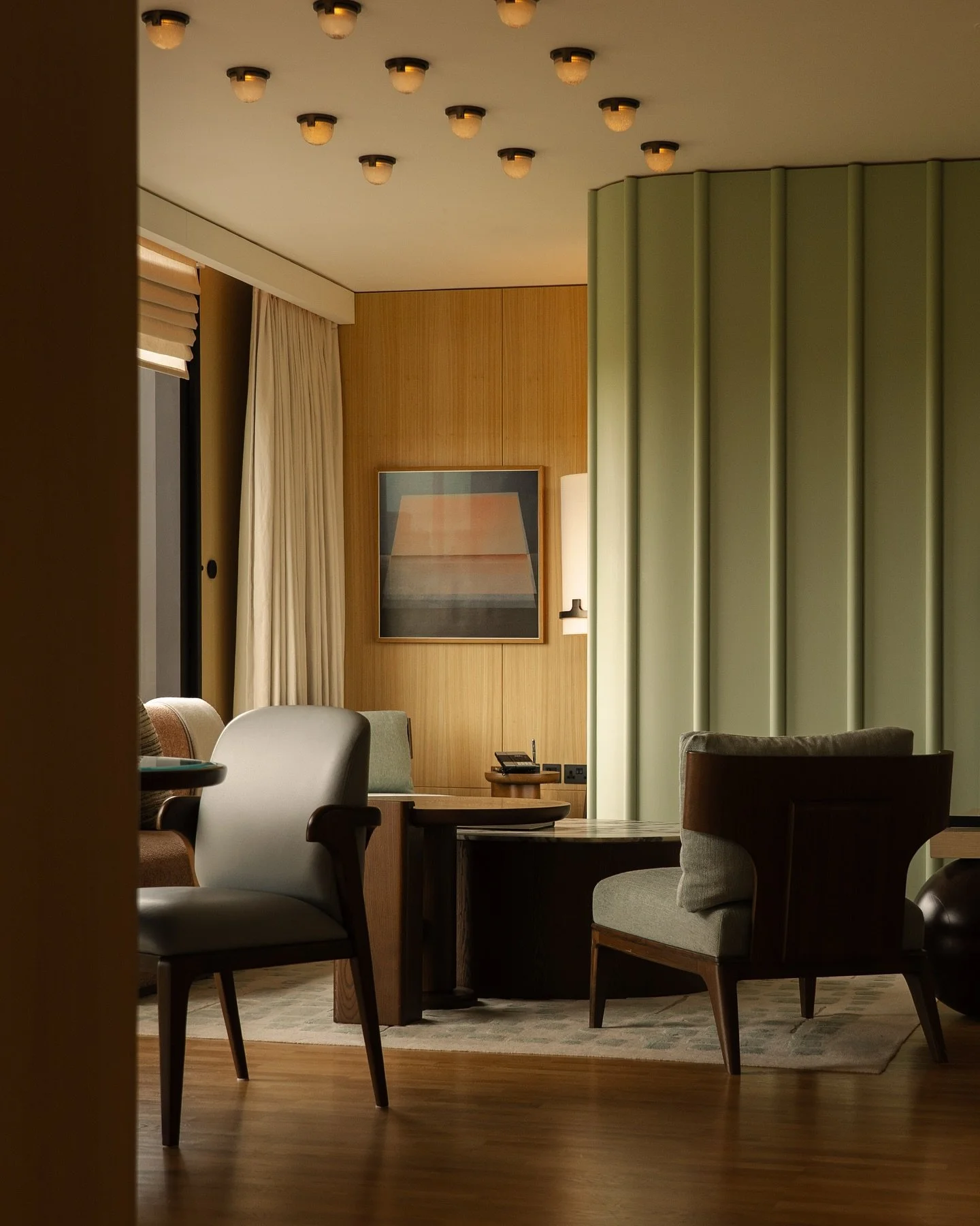 Recent work for Andr&eacute; Fu Studio &mdash; The Park Suite at The Emory in London. Where material, light and tone converge in quiet dialogue.

@andrefustudio @theemorylondon