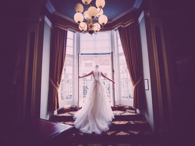 Think outside the *boarders* - wedding tips from Europe