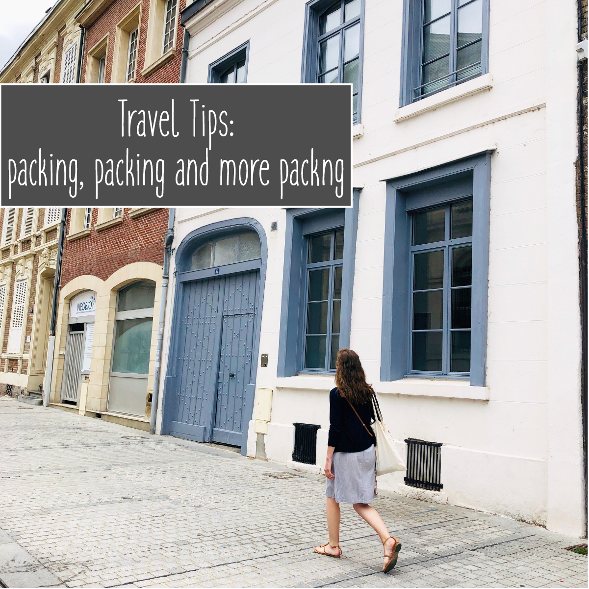 Travel tips_packing-01.png