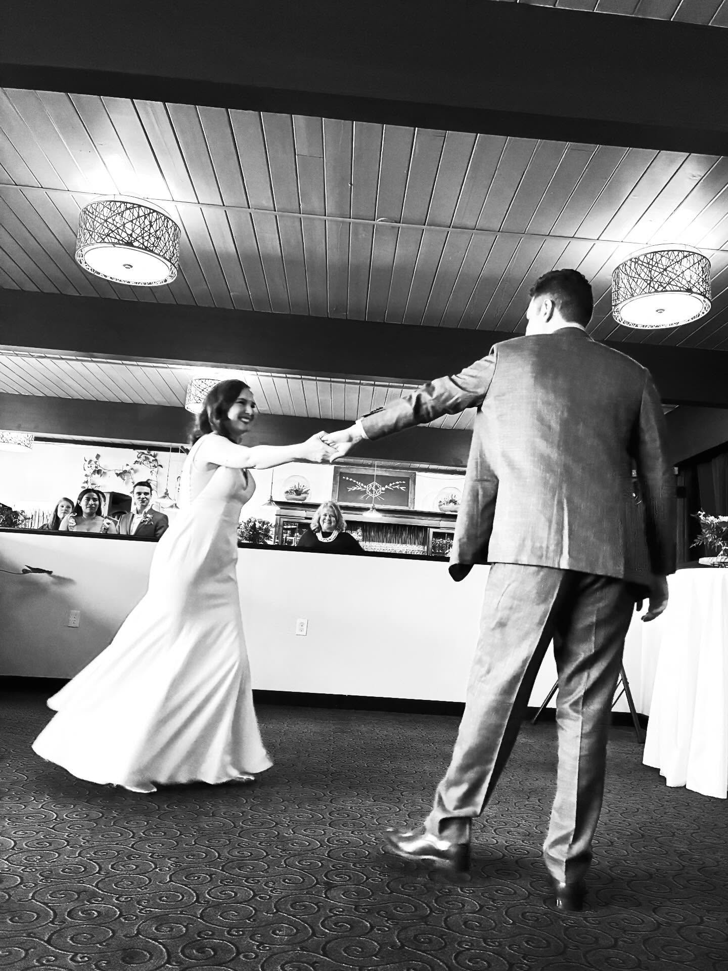 A+A married 🍾 not every day a couple wants to get married where they met and work together, but @highlineheritagemuseum was the perfect spot and the dance party after was 🔥

Bonus points for the baked potato bar during dinner 😉