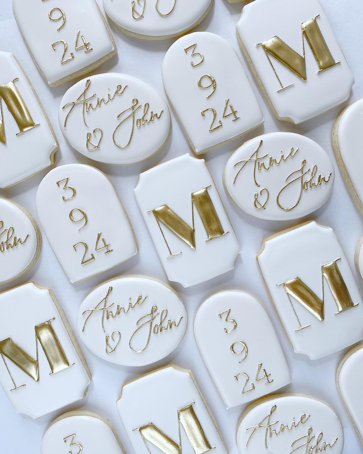 When your wedding feel is classic &amp; clean, with a few modern touches this is what your cookies look like 😍. Mixing fonts and shapes while keeping the color palette consistent across all the designs is always a win. 

Congratulations Mr. &amp; Mr