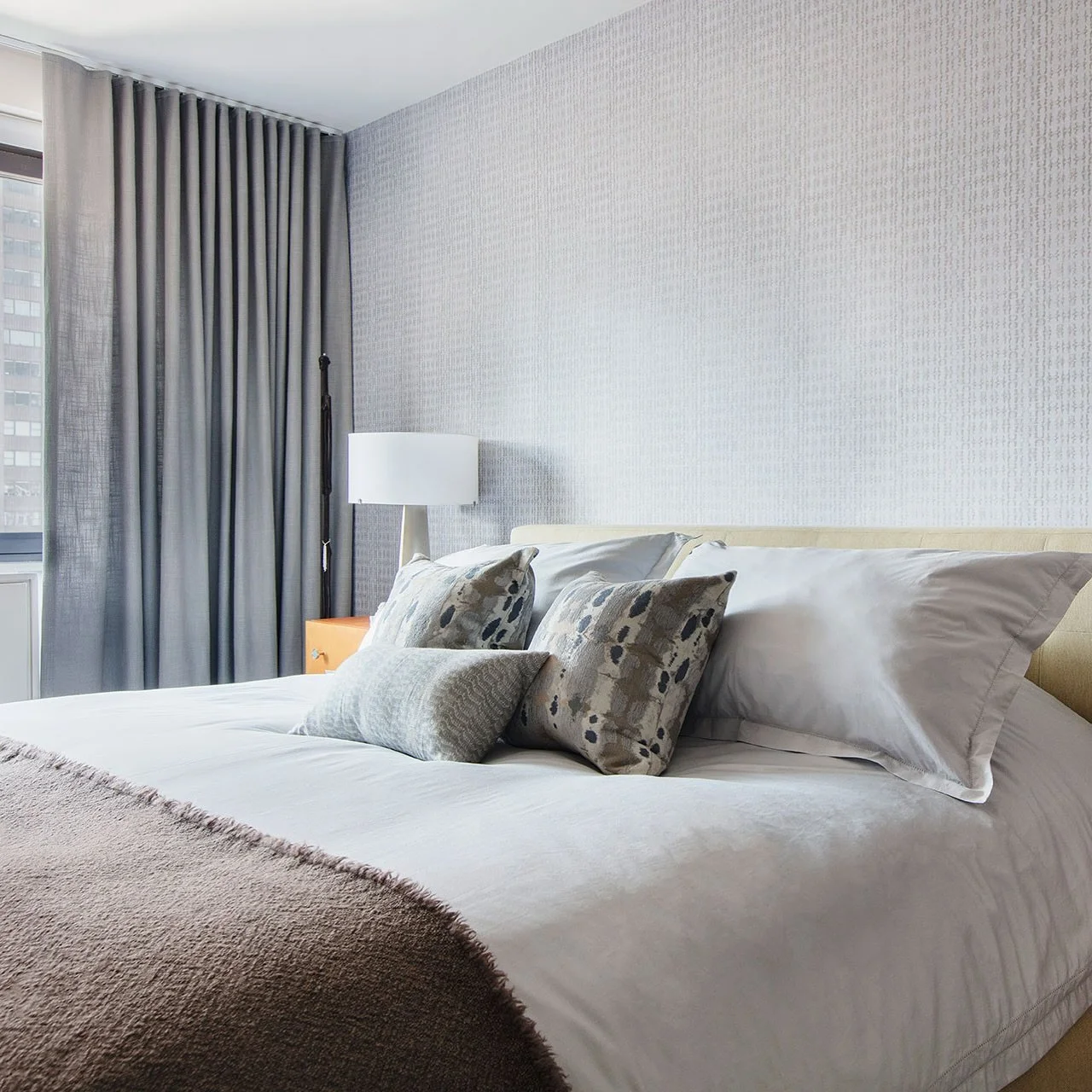 Always amazed by how many ways there are to do a blue bedroom. And never met one that I didn't love🩵