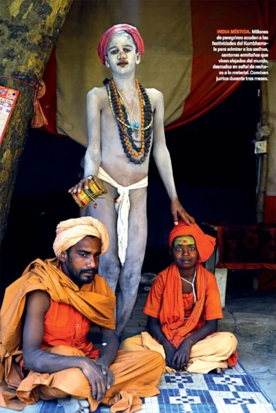 Revista Somos. Exposición SADHUS DIVINA SANTIDAD.