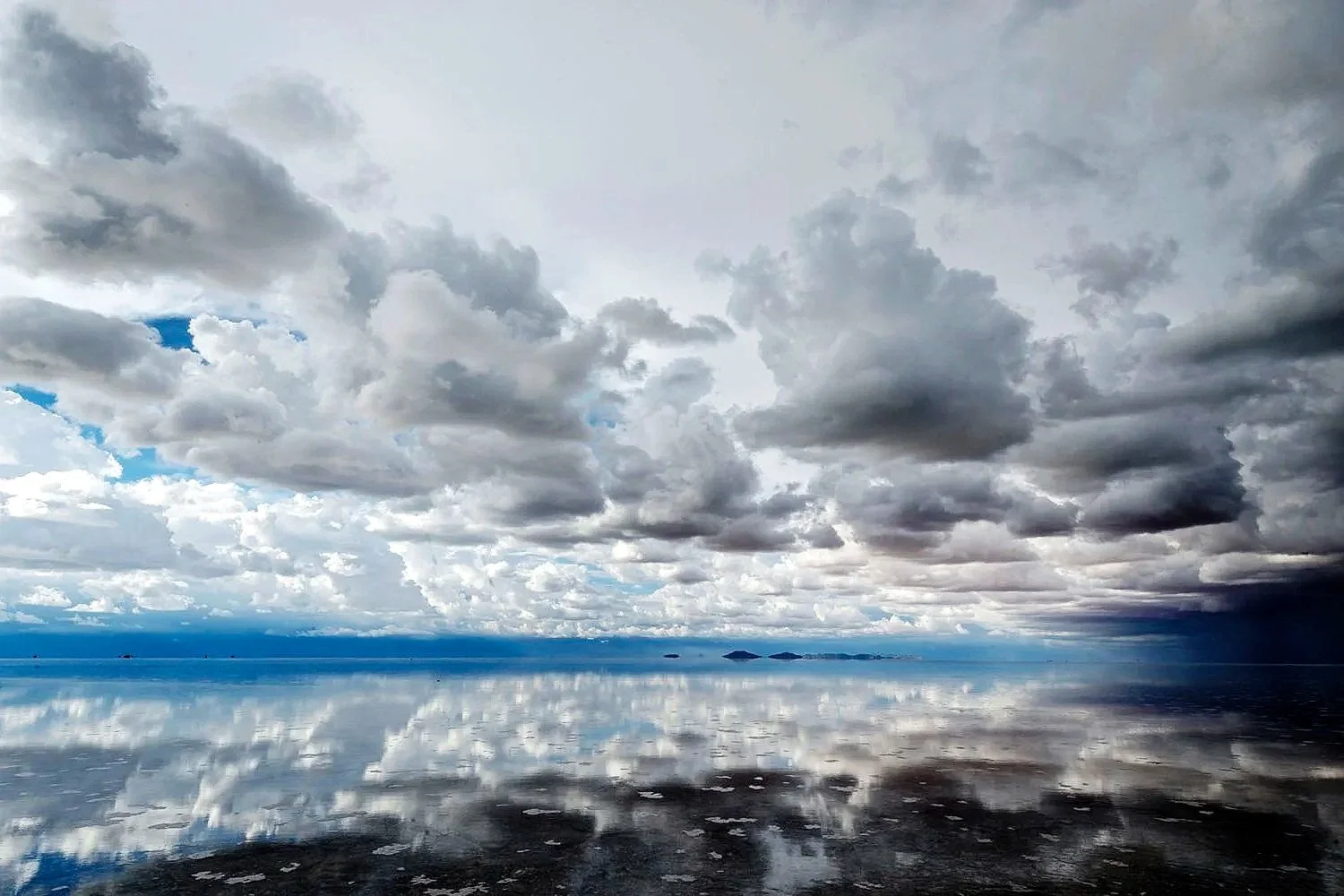 __4_+En+el+cielo+como+en+la+tierra_++voltiada+UYU8145+copia.jpg