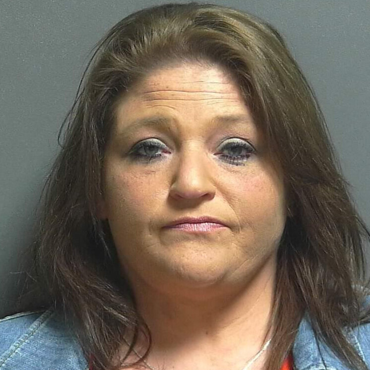 Dugger woman arrested in Christmas Eve shoplifting incident