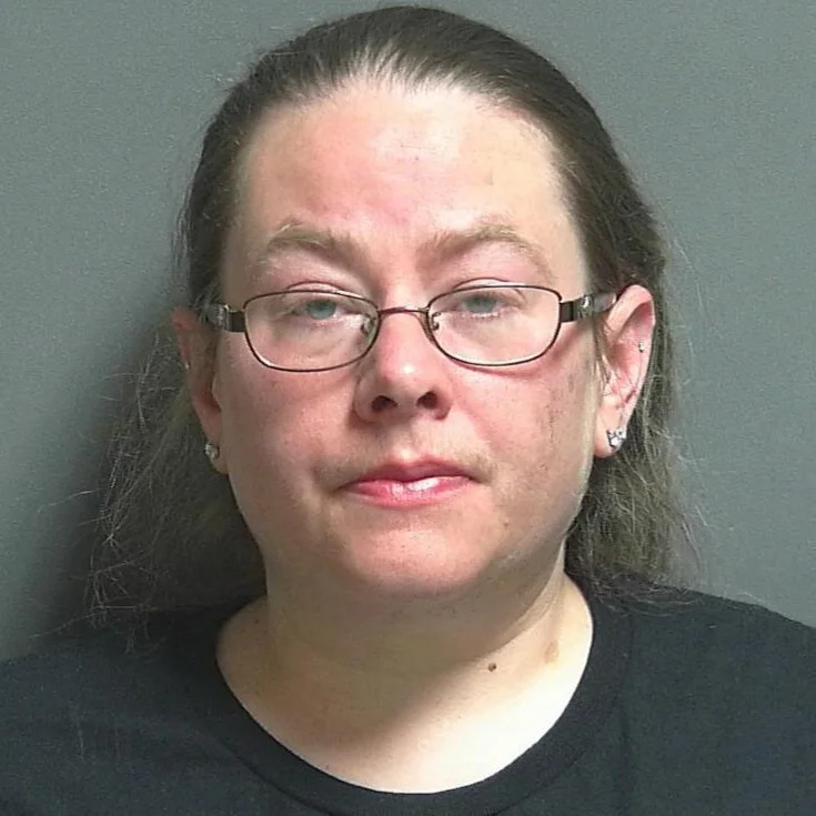 Woman arrested after running off the road in eastern Greene