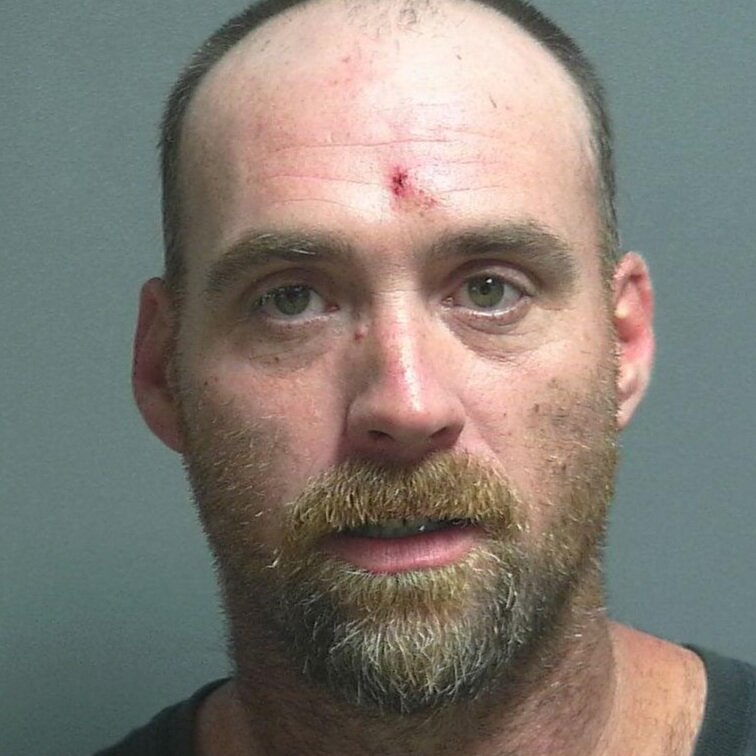 Trespasser leads LPD officer on Sunday afternoon foot chase