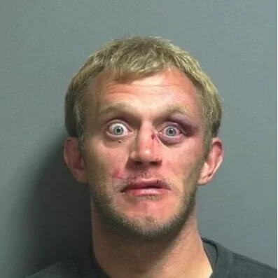 Dugger man charged in domestic dispute in presence of a child
