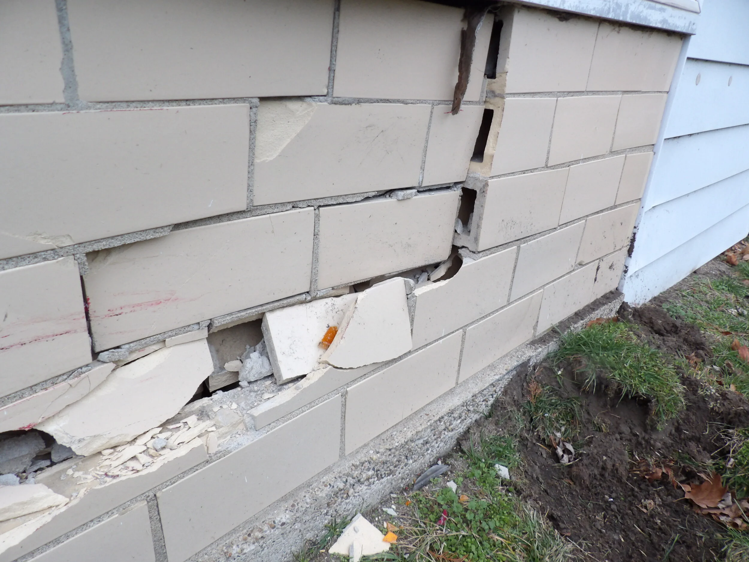 Christmas Eve Crash: WPD asks for tip to locate maroon 2004-2005 Ford Ranger or Focus