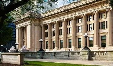 Birch Bayh Federal Building and US Courthouse 2.jpg