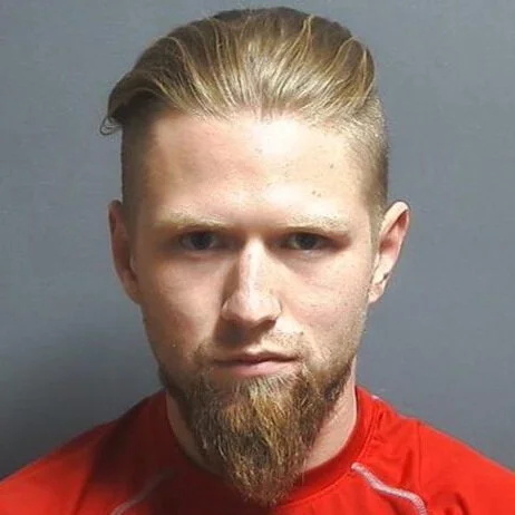 Linton man booked in early Saturday on two warrants