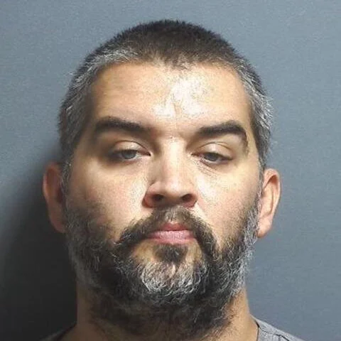 One arrested in strangulation and stabbing incident in Lyons