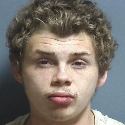 Fight between brothers ends with one injured, one arrested