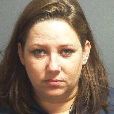 Linton woman arrested for domestic battery