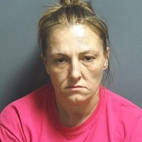 Woman arrested during shoplifting incident