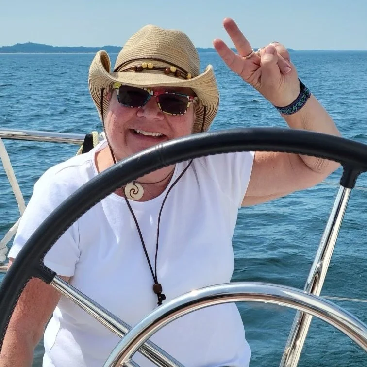 Diana “Dee” Lynn Thomas